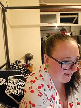 Bunny Cummings online show from 09/14/25, 10:21