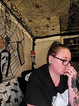 Bunny Cummings online show from 11/09/25, 10:47