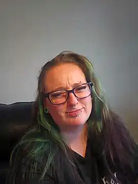 Bunny Cummings online show from 09/18/25, 10:40