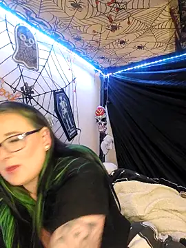 Bunny Cummings online show from 11/28/25, 10:10