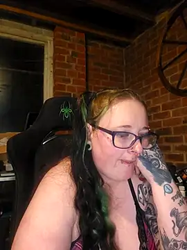 Bunny Cummings online show from 11/08/25, 10:57