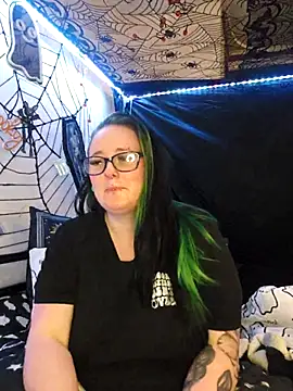 Bunny Cummings online show from 11/30/25, 12:44