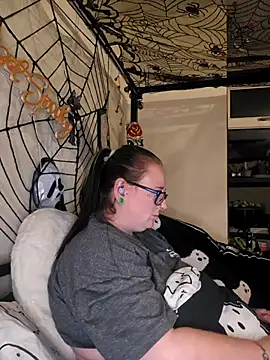 Bunny Cummings online show from 10/17/25, 10:00