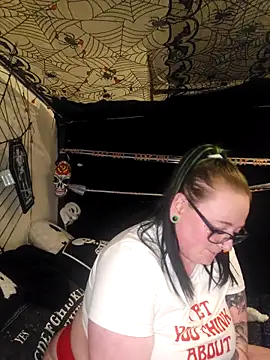 Bunny Cummings online show from 11/05/25, 10:24