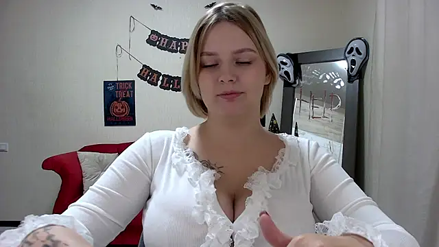 DianeMills online show from 11/02/25, 05:07