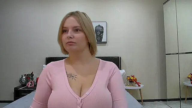 DianeMills online show from 11/19/25, 07:03