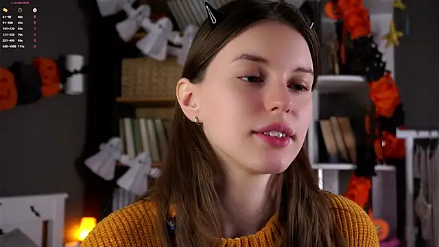 Snapshot of DarylBarks chatting on 10/28/25, 01:28 DarylBarks online show from 10/28/25, 01:28