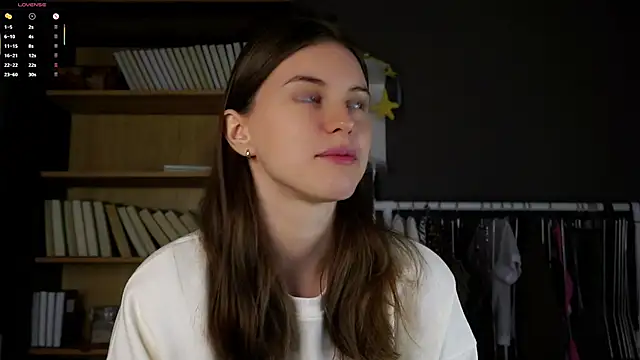 Snapshot of DarylBarks chatting on 10/22/25, 12:54 DarylBarks online show from 10/22/25, 12:54