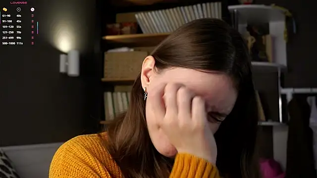 Snapshot of DarylBarks chatting on 10/08/25, 01:40 DarylBarks online show from 10/08/25, 01:40