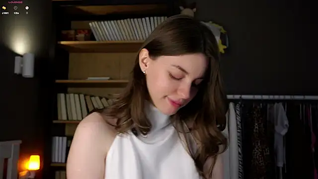 Snapshot of DarylBarks chatting on 10/24/25, 01:04 DarylBarks online show from 10/24/25, 01:04