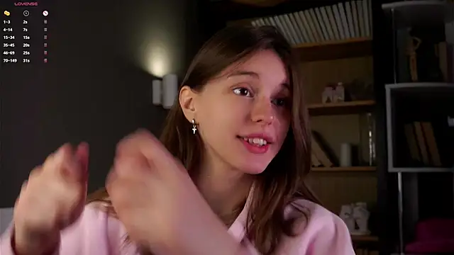 Snapshot of DarylBarks chatting on 09/24/25, 01:13 DarylBarks online show from 09/24/25, 01:13