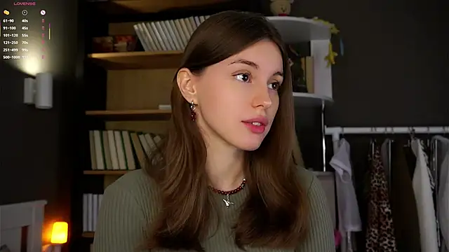 Snapshot of DarylBarks chatting on 10/19/25, 01:08 DarylBarks online show from 10/19/25, 01:08