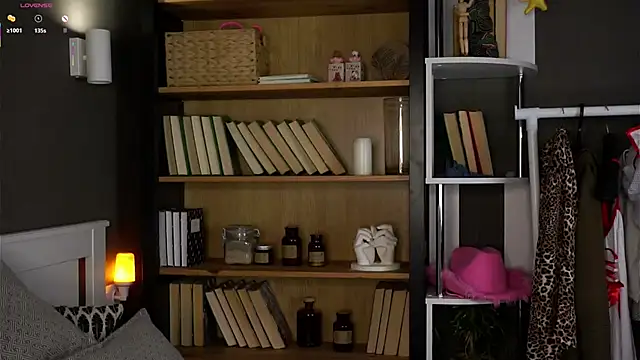 Snapshot of DarylBarks chatting on 09/27/25, 01:01 DarylBarks online show from 09/27/25, 01:01