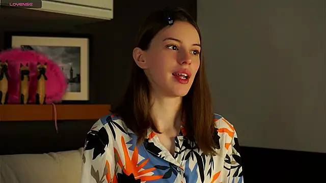 Snapshot of DarylBarks chatting on 03/21/25, 01:24 DarylBarks online show from 03/21/25, 01:24