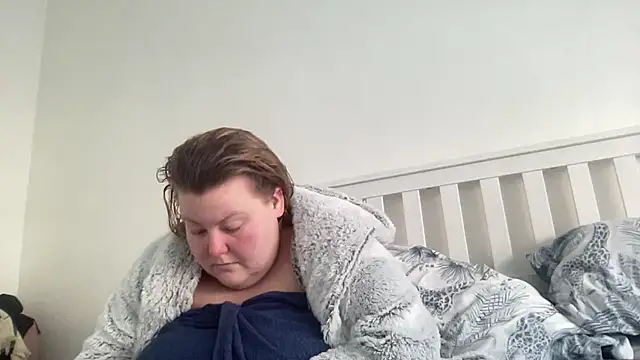 Busty-BBW-Emilie online show from 03/09/25, 04:00