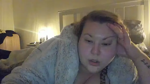 Busty-BBW-Emilie online show from 01/21/25, 02:00