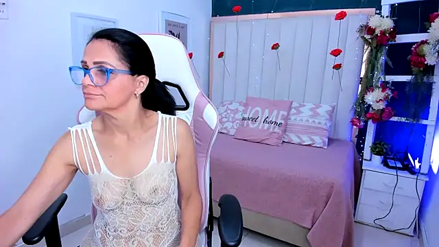 margot smith  online show from 03/13/26, 12:54