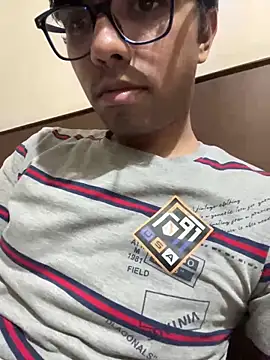 BoyzaraHatke online show from 04/17/26, 01:58