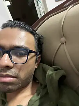 BoyzaraHatke online show from 07/13/26, 01:32
