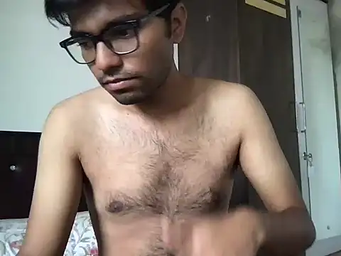 Snapshot of BoyzaraHatke chatting on 06/07/26, 03:45 BoyzaraHatke online show from 06/07/26, 03:45