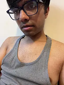 BoyzaraHatke online show from 04/24/26, 04:53