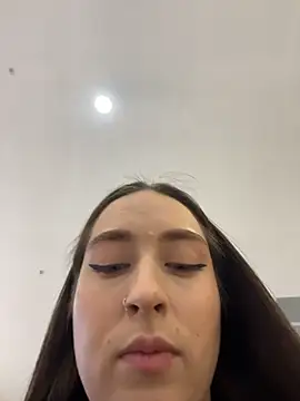 Holly Play online show from 12/17/25, 12:10