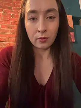 Snapshot of Holly_Play chatting on 06/03/26, 11:00 Holly Play online show from 06/03/26, 11:00