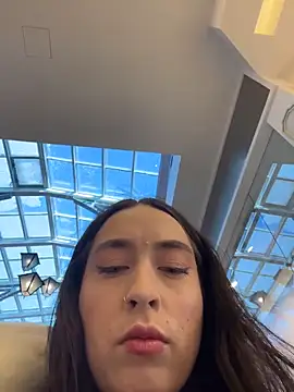 Holly Play online show from 02/14/26, 12:05