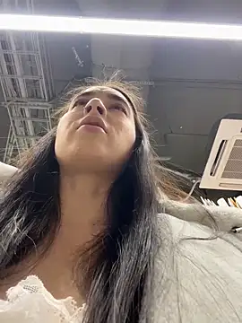 Holly Play online show from 02/27/26, 12:05