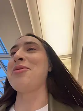 Holly Play online show from 11/07/25, 12:10