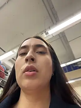 Holly Play online show from 03/20/26, 12:06