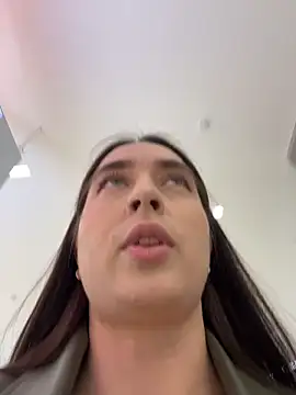 Holly Play online show from 03/30/26, 12:06