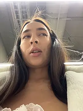 Holly Play online show from 02/25/26, 12:05