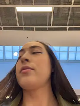 Holly Play online show from 10/24/25, 10:03