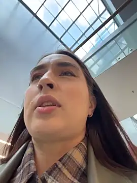 Holly Play online show from 03/28/26, 12:06