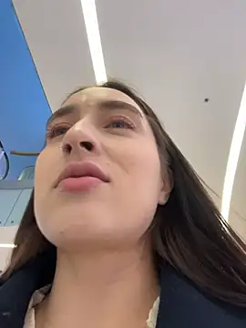 Holly Play online show from 11/30/25, 07:09