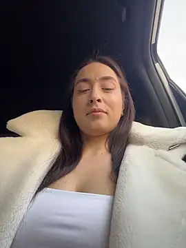 Holly Play online show from 02/07/26, 12:24