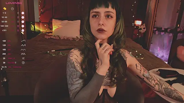 MichaellaMoon online show from 02/21/25, 04:05