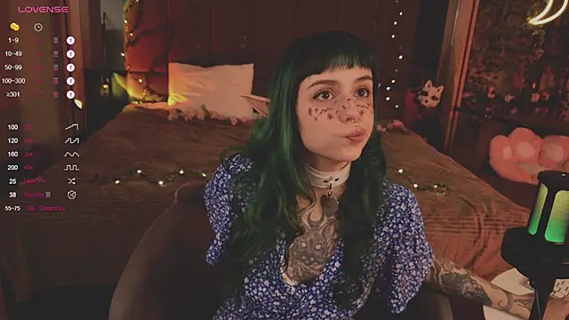 MichaellaMoon online show from 02/26/25, 12:38