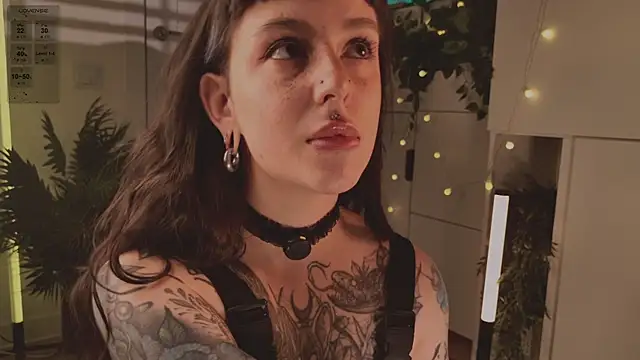 MichaellaMoon online show from 01/16/26, 07:51