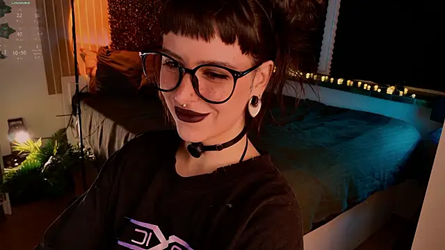 MichaellaMoon online show from 03/07/26, 05:18