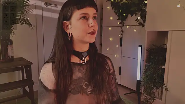 MichaellaMoon online show from 01/17/26, 06:00