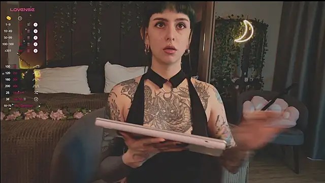 MichaellaMoon online show from 03/16/25, 10:33