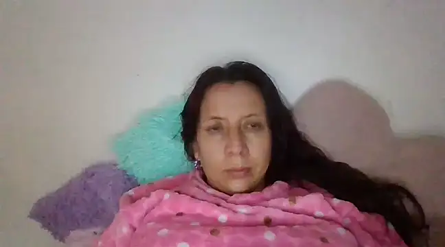 Snapshot of milfevha chatting on 03/19/25, 11:36 milfevha online show from 03/19/25, 11:36