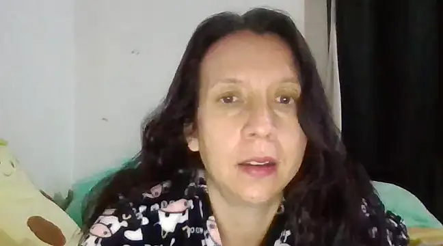 Snapshot of milfevha chatting on 03/05/25, 11:38 milfevha online show from 03/05/25, 11:38