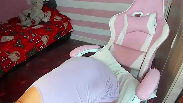 Loveequinn online show from 01/01/25, 08:26