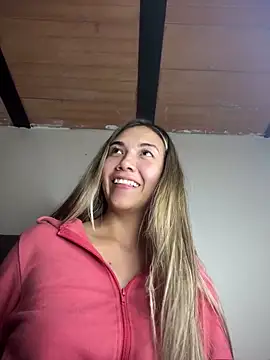 Iris lee online show from 03/14/25, 11:00