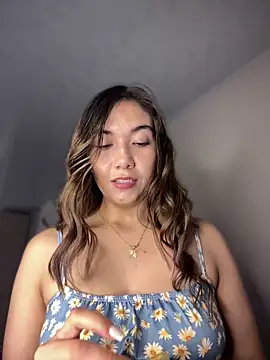 Iris lee online show from 09/10/25, 04:50