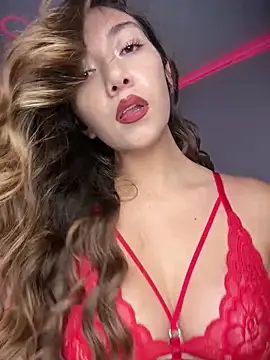 Iris lee online show from 04/17/26, 11:18