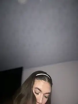 Iris lee online show from 05/13/26, 01:56